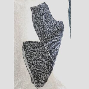 CeCe ditsy floral wide leg palazzo pants black & white size large